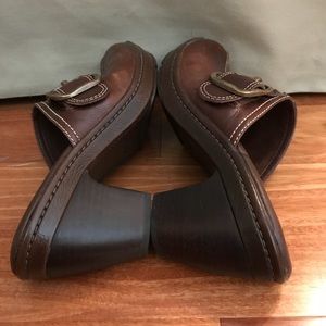 Nurture size 7 clog/mules. Amazing condition!